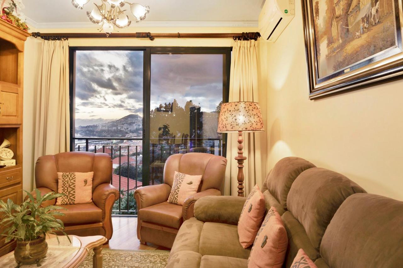 Palheiro Residence Familiar 2 ฟุงชาล ภายนอก รูปภาพ