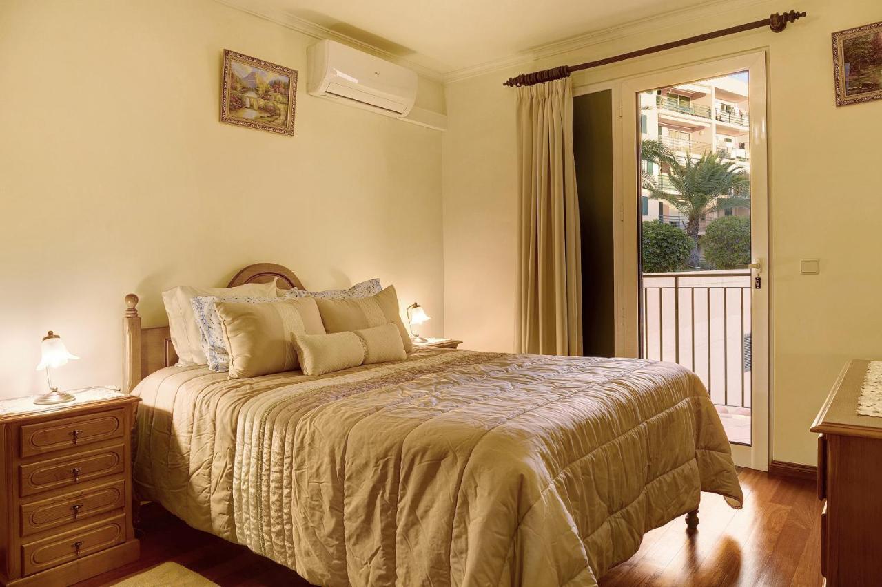 Palheiro Residence Familiar 2 ฟุงชาล ภายนอก รูปภาพ