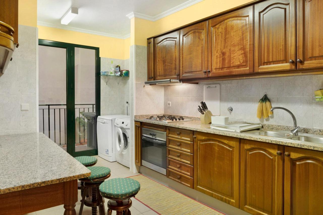 Palheiro Residence Familiar 2 ฟุงชาล ภายนอก รูปภาพ